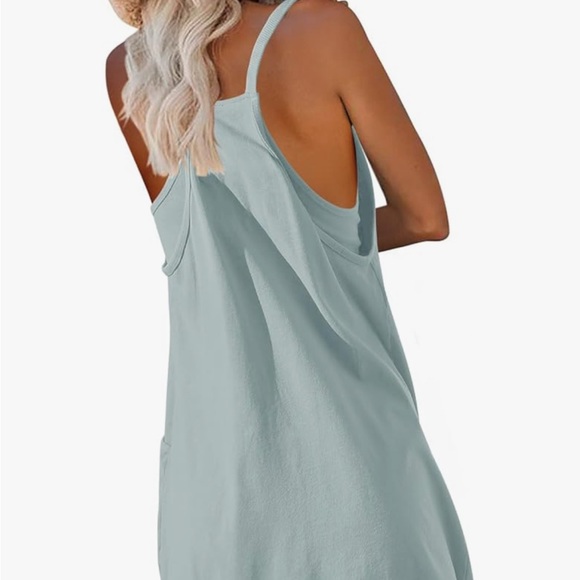 Yanekop Tennis Dress - Picture 2 of 5